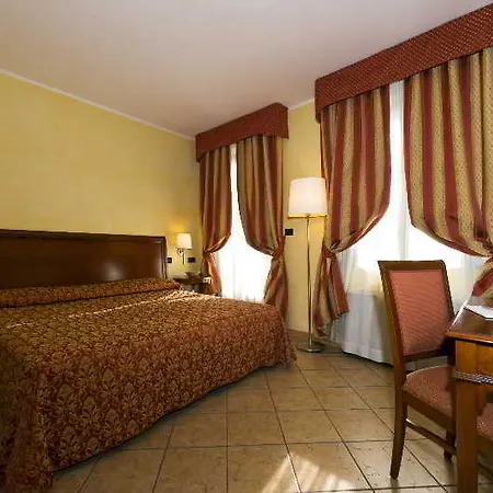 Western Le Rondini 3* San Francesco al Campo