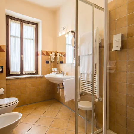 فندق Western Le Rondini 3*