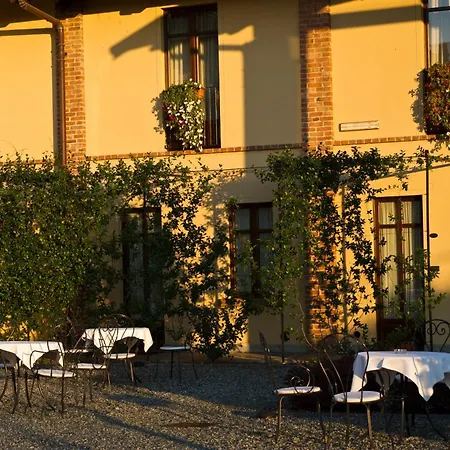 Western Le Rondini 3*
